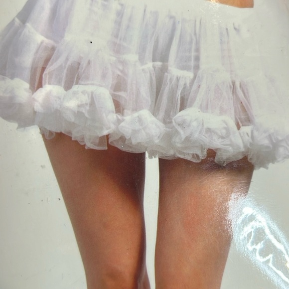 NWT Woman’s White lace Petticoat by Lip Service - Picture 3 of 7